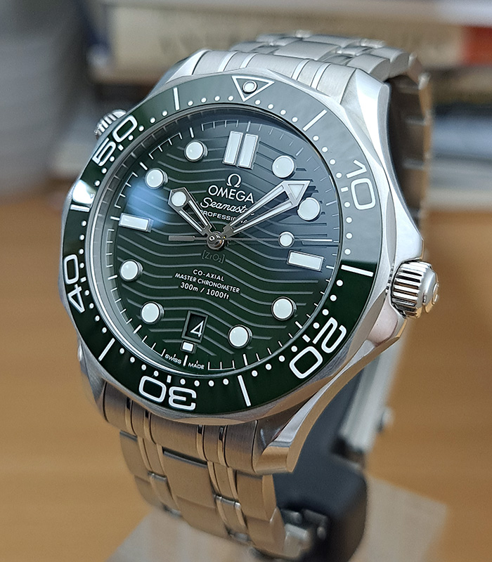 GREEN Omega Seamaster Diver 300M Co-Axial Wristwatch Ref. 210.30.42.20.10.001